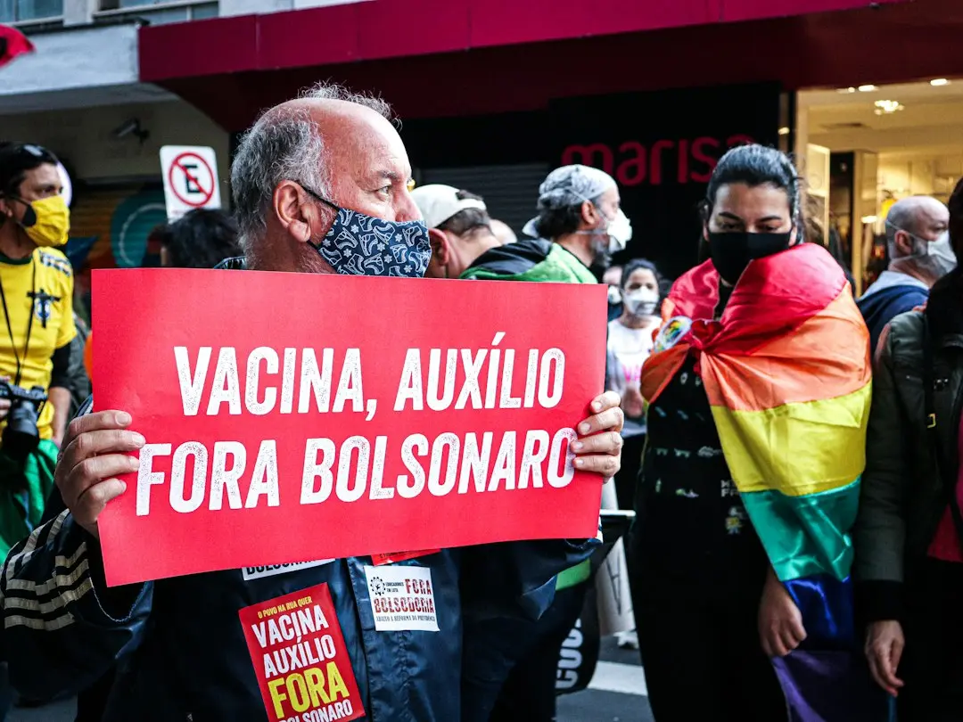Bolsonaro acuză poliția de cererea pașapoartelor după înfrângerea la alegeri