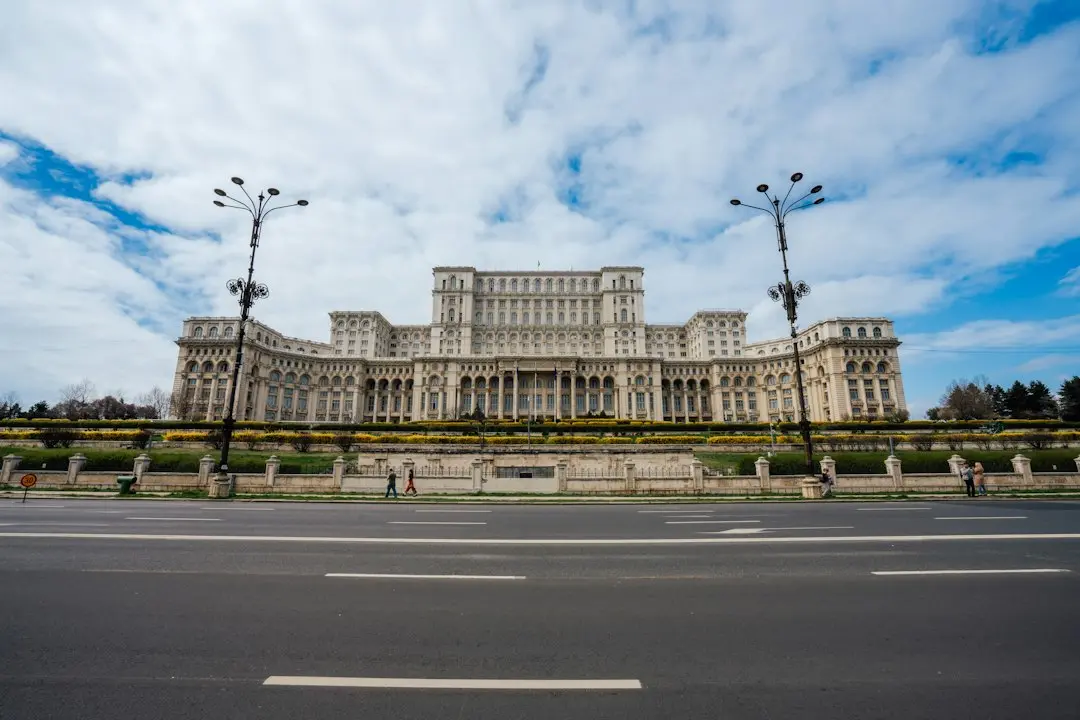 Ministrul Apărării sprijină interdicția difuzării testimonialelor pe social media