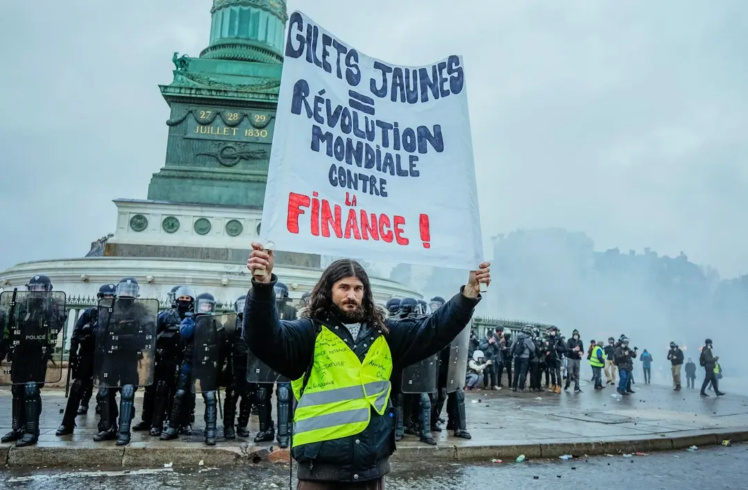 Elevi francezi cer continuarea blocărilor școlare