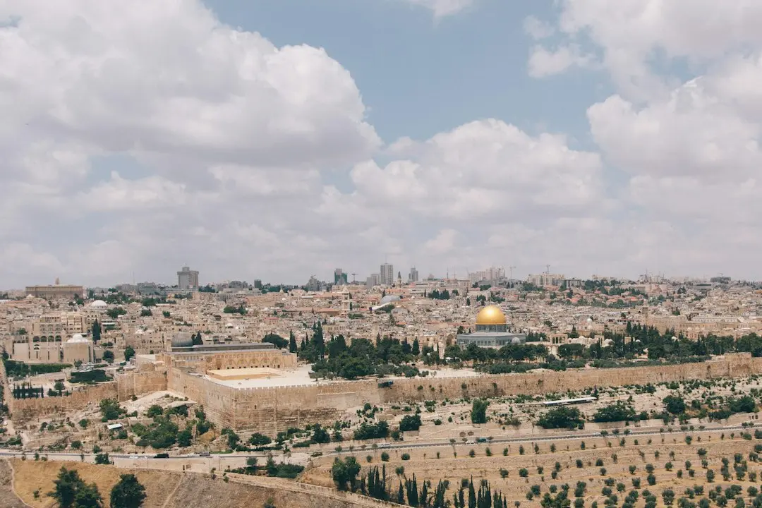 Bombardează Israelul Kfar Tebnit în sudul Libanului