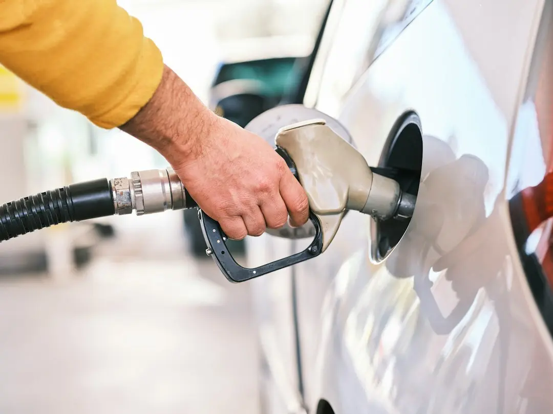 Prețurile petrolului se prăbușesc pe fondul deschiderii diplomatice din Orientul Mijlociu