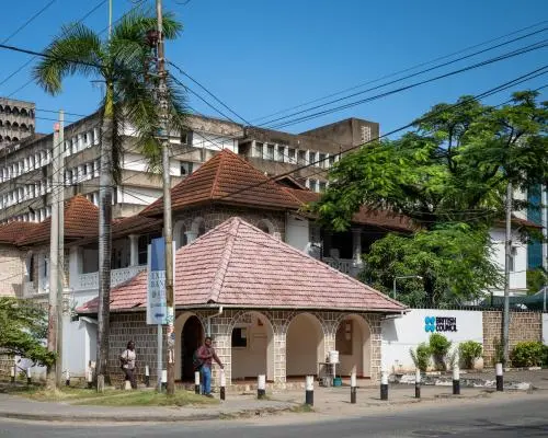 Parlamentarii britanici cer ștergerea datoriilor British Council
